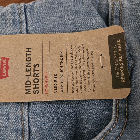 Levi's Light Blue Denim Shorts Mid- Rise Mid-Length Size 12 - Picture 2 of 6